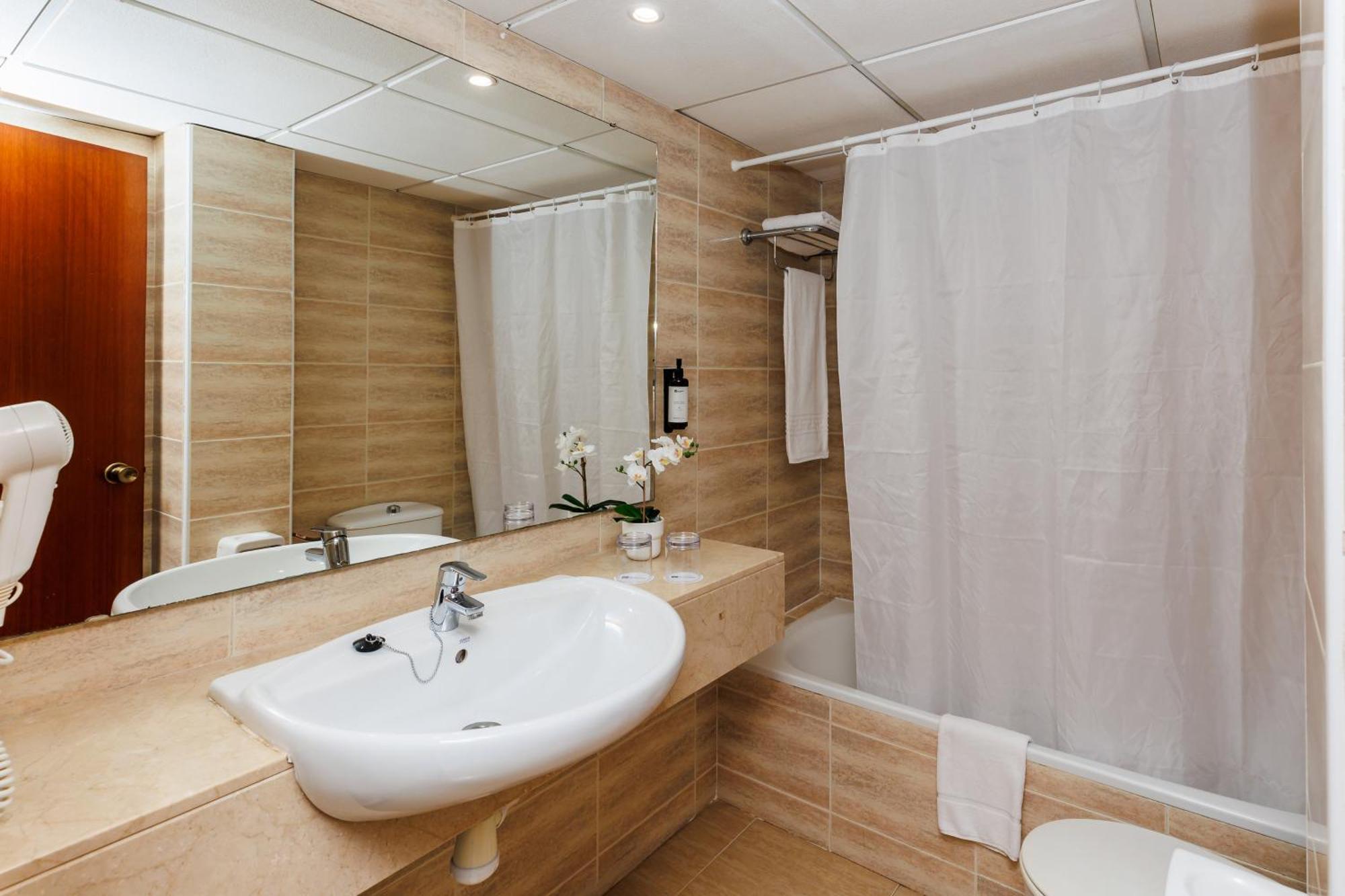 Bellevue Belsana Porto Colom Exterior foto